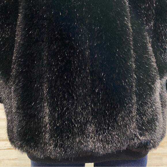 St. John Collection by Marie Gray Faux Fur Jacket Vest Womens Size XS Black - Picture 13 of 16